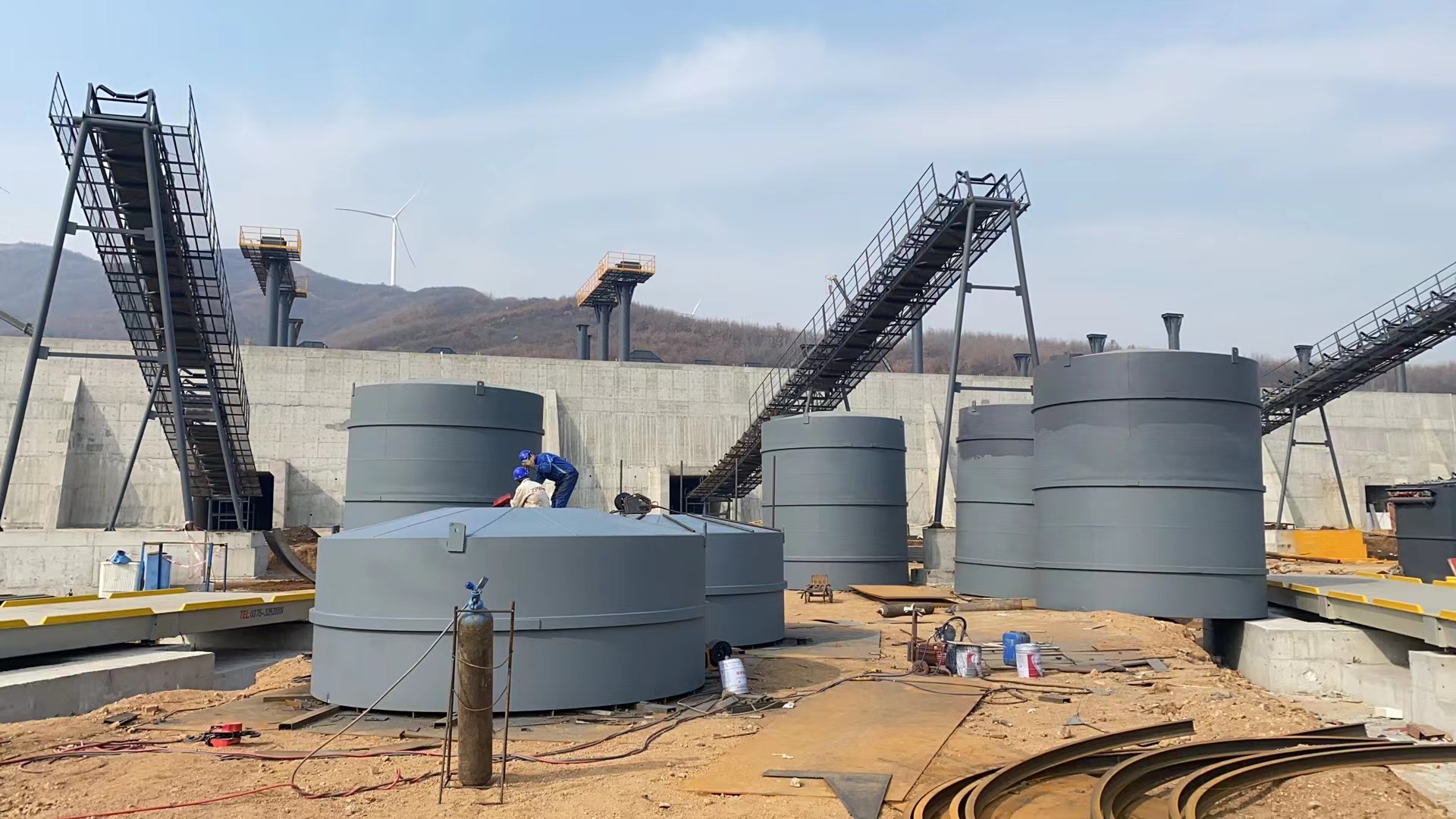 枣庄骨料钢板仓河南项目大型骨料仓生产线进度